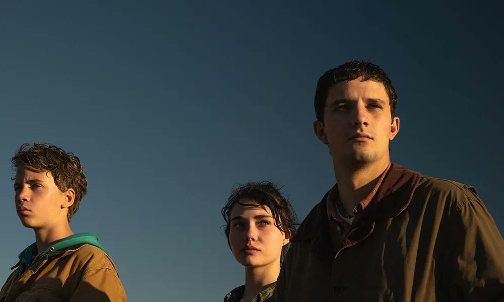 "A coming-of-age tale warped by loss and sorrow" the New York Times recommends the Mexican drama UPON OPEN SKY, the debut feature film by Mariana and Santiago Arriaga, written by their father Guillermo Arriaga
nytimes.com/2024/12/13/mov…
