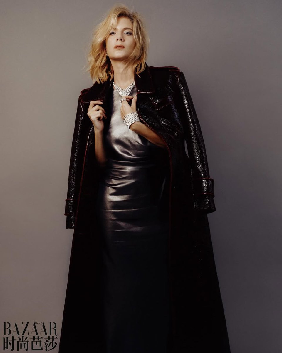 Marvellous Melanie Laurent tweet media