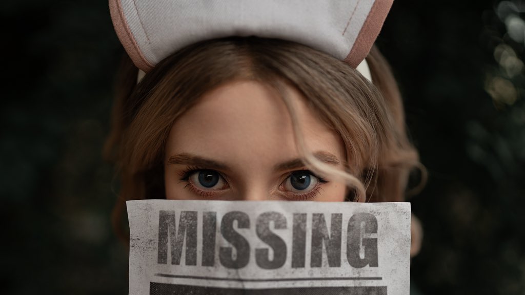 Perhaps Rose and Scratch have something in common.
Perhaps she has some… Darkness left in her? 🤔🤔

#AlanWake #AlanWake2 #AlanWake2cosplay #RoseMarigold #RoseMarigoldcosplay