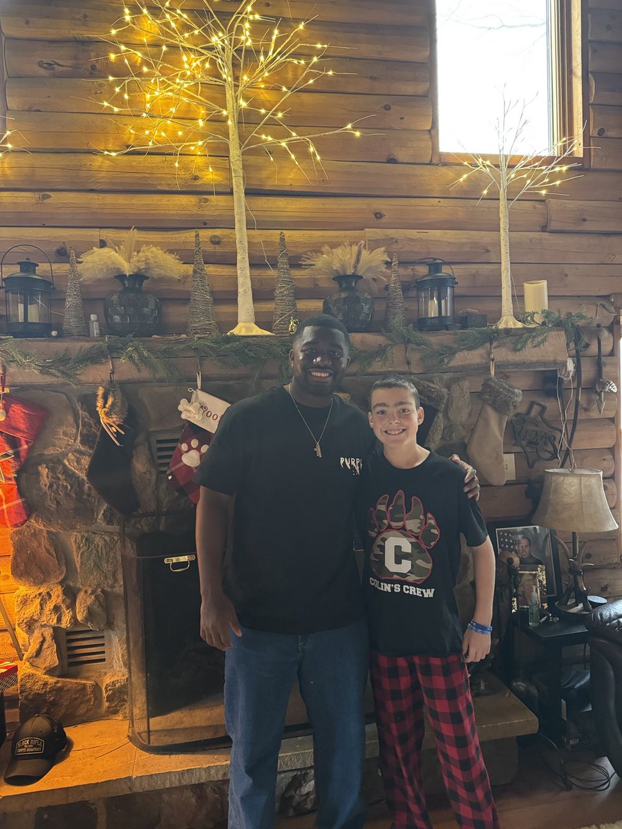 Tim Campbell (@coachcampbell41) on Twitter photo When your former players come by to show support for your son it’s another level. <a href="/DAEVE1010/">David Egbo</a> Player/Coach relationships are special When your former players come by to show support for your son it’s another level. <a href="/DAEVE1010/">David Egbo</a> Player/Coach relationships are special