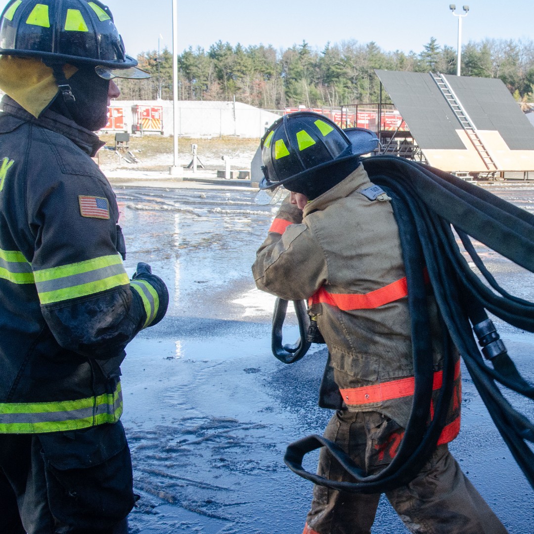 MassDFS's tweet image. Single-digit temps didn't stop the members of Call/Volunteer Recruit #Class116 from training on the drill yard in Stow last weekend. The Mass Fire Academy's Call/Volunteer Program operates on nights and weekends to accommodate students with full-time work and school schedules.