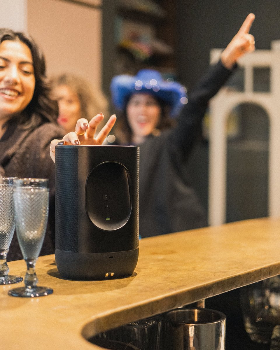 Sonos's tweet image. Throughout the year, your soundtrack should go wherever you do. 🎶 Whether you're at home with the new Arc Ultra soundbar or on the go with our Move 2 portable speaker, Sonos has you covered so you’ll never miss a beat. #Sonos #ArcUltra #SonosMove2