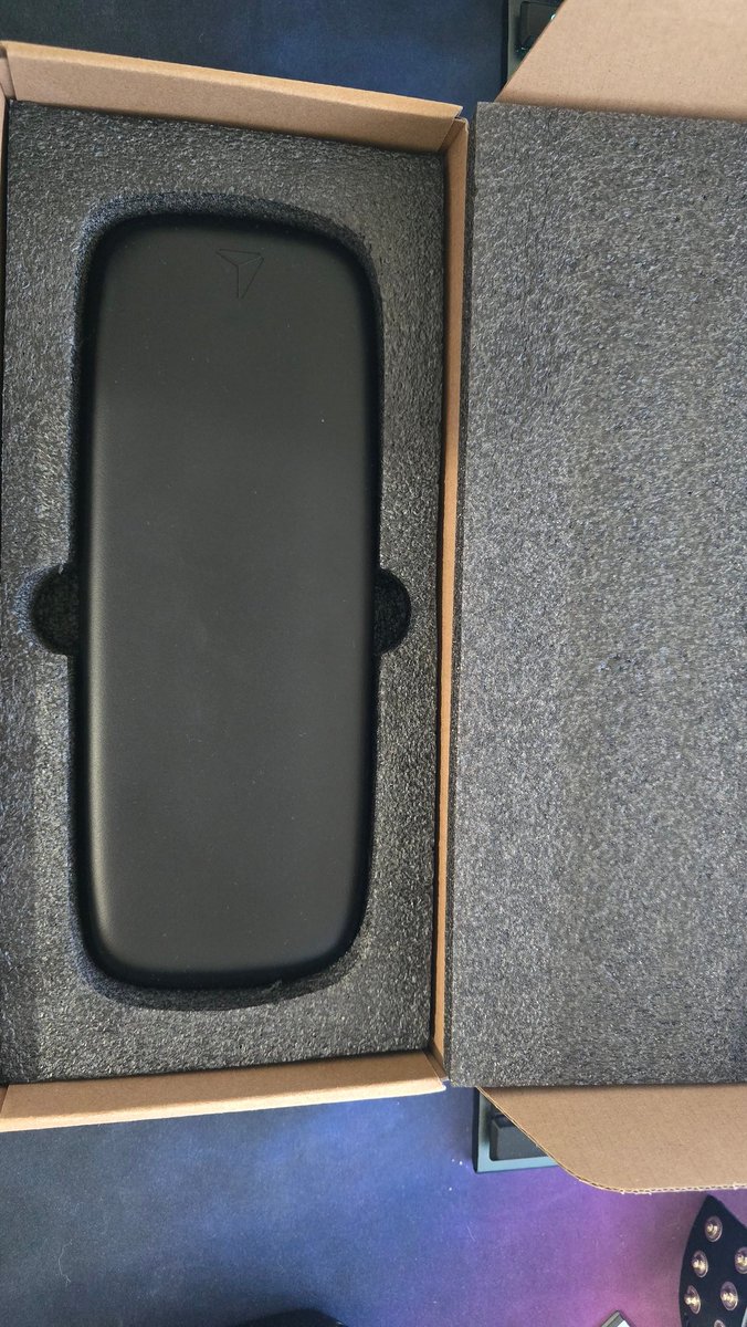 Alguien que necesite un recambio de reposabrazos derecho para una Secretlab Titan Evo Lite?
Compré dos para mi silla Titan XL, se equivocaron, me mandaron una de cada modelo y no se hacen cargo...
Por 20 pavos, completamente nueva.