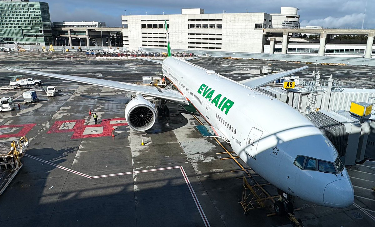 One last adventure for 2024! Next stop, Taiwan! 🇹🇼 Excited to explore, eat and enjoy the culture! <a href="/EVAAirUS/">EVA Airways Corp.</a>