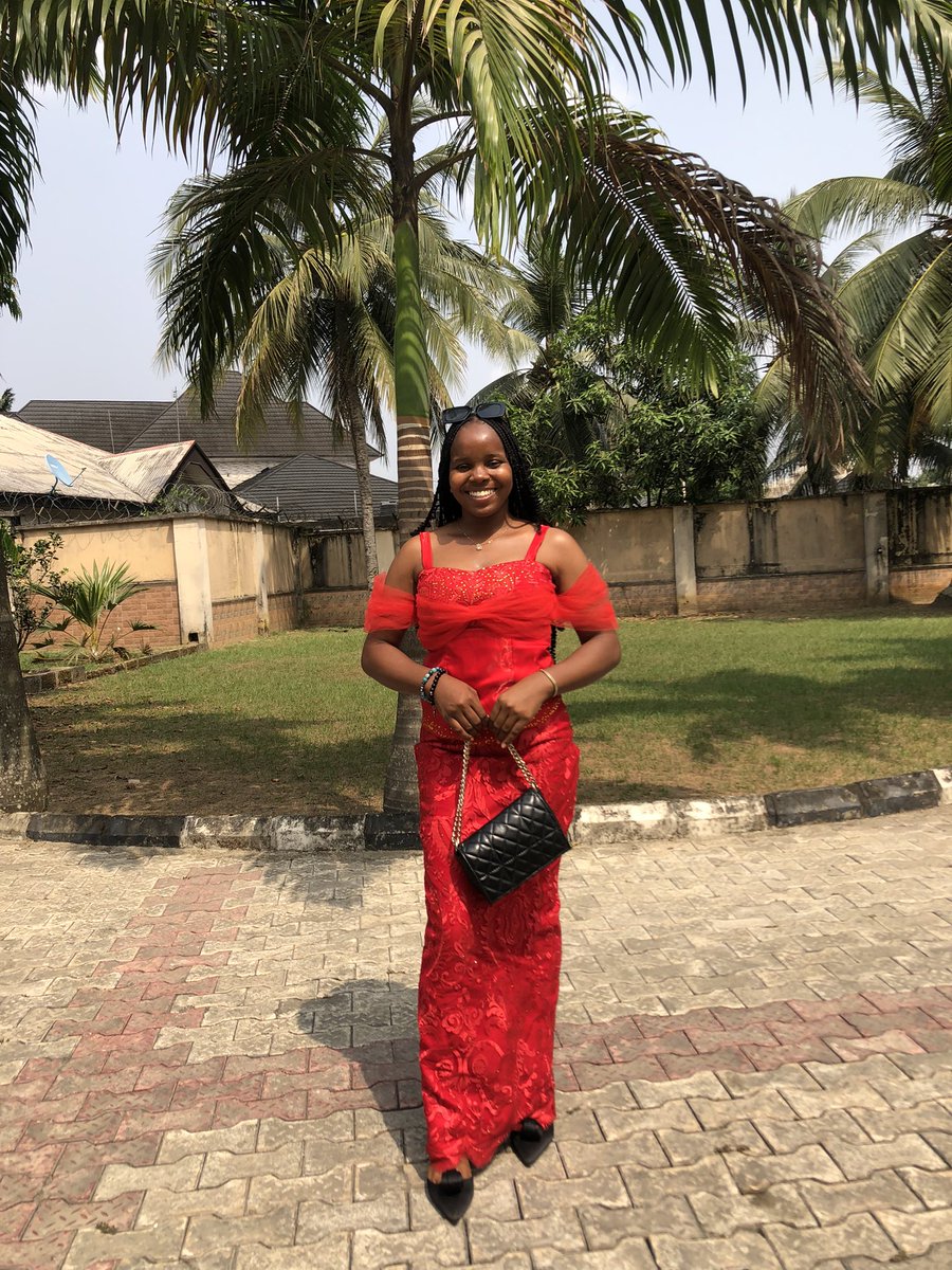 idybabes's tweet photo. Excellence is still the Code of the day😊
Reddddd❤️❤️❤️😍❤️
Grateful for the last Sunday in 2024🙏💃🏻
#Thanksgiving2024 #Ronaldo #jenifa #bbnaija https://t.co/yYYPhYx5AI