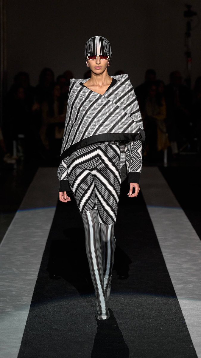 MMMAYA1990's tweet photo. Missoni Fall Winter 2024 #missoni #fashion #moda #runway #pasarela #wintercollection #colecciondeinvierno #fallcollection #coleccciondeotoño #winter #invierno #fall #otoño #models #modelos #fashionshow #fashionblogger #lifestyle #chilax https://t.co/ZvM0F13hlr