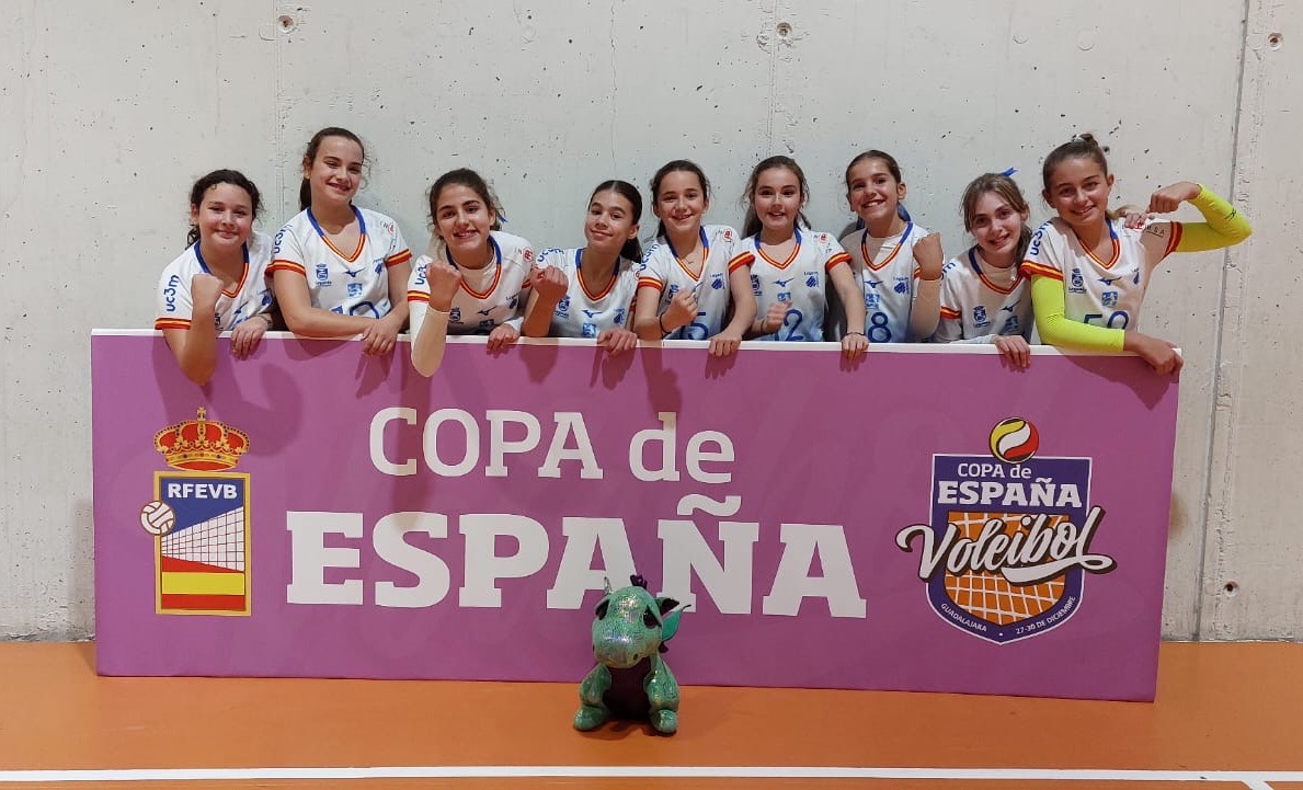 VoleibolLeganes's tweet image. 🏆🇪🇸 #CopaEspañaVB - Del 4º al 8º

🏐 Alevín A Femenino
🆚 CV Esplugues
➡️ 0-2

#VamosLega 💙🤍 
#MejorCanteraESP 💪🇪🇸