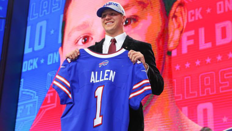 AdamZientek3's tweet photo. List of players in NFL History with 5 consecutive 40+ TD seasons:

1. Josh Allen

End Of List https://t.co/dKjK4aXyrp