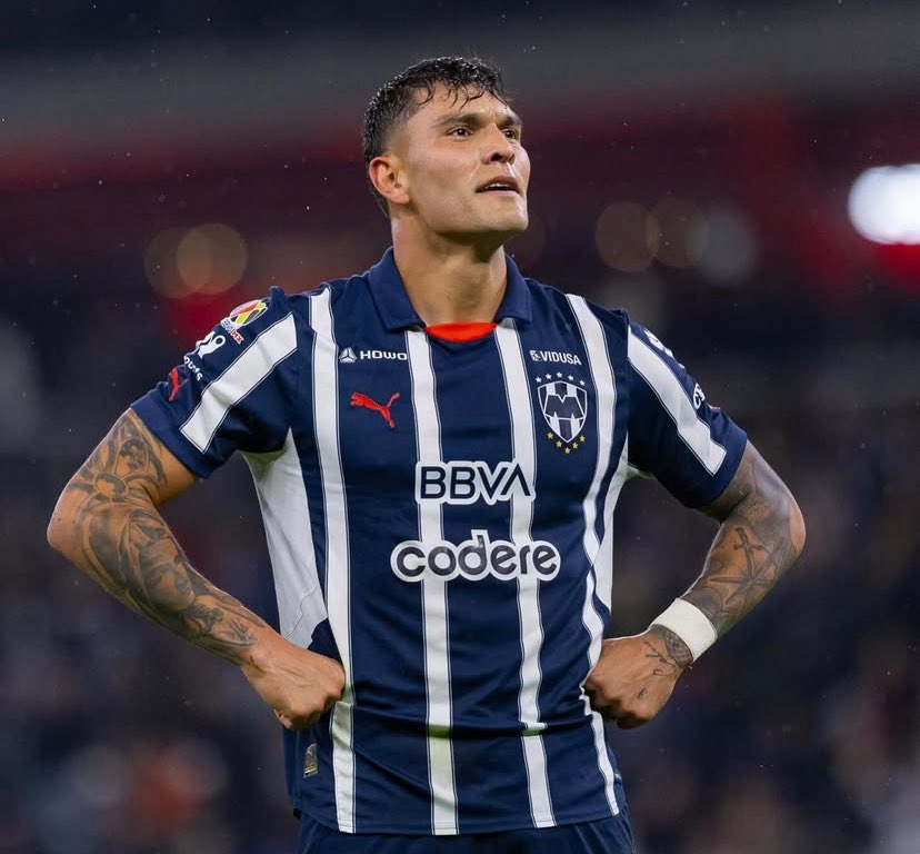 HernandezAaronM's tweet photo. ¡SE VA SUPERMAN! ✌🏻

De acuerdo a una fuente cercana a Canal 6 Deportes, Brandon Vázquez deja de ser jugador del Club de Fútbol Monterrey 

Siguiente destino 🔜 🇺🇸 MLS
 
Toda la información en las plataformas de @mmdeportesmx https://t.co/VnCP6YPqNT