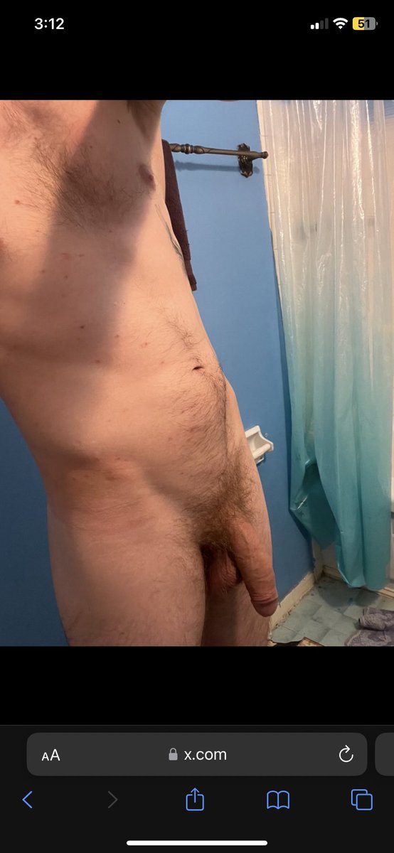 Go give this handsome devil a follow 😍

<a href="/1slickdude_b/">snap950</a>