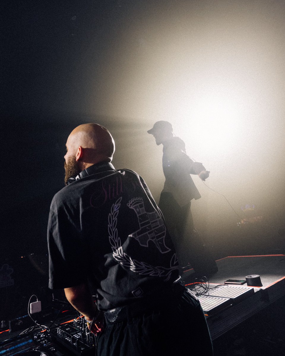 San Holo ↑% ⚠️ tweet media