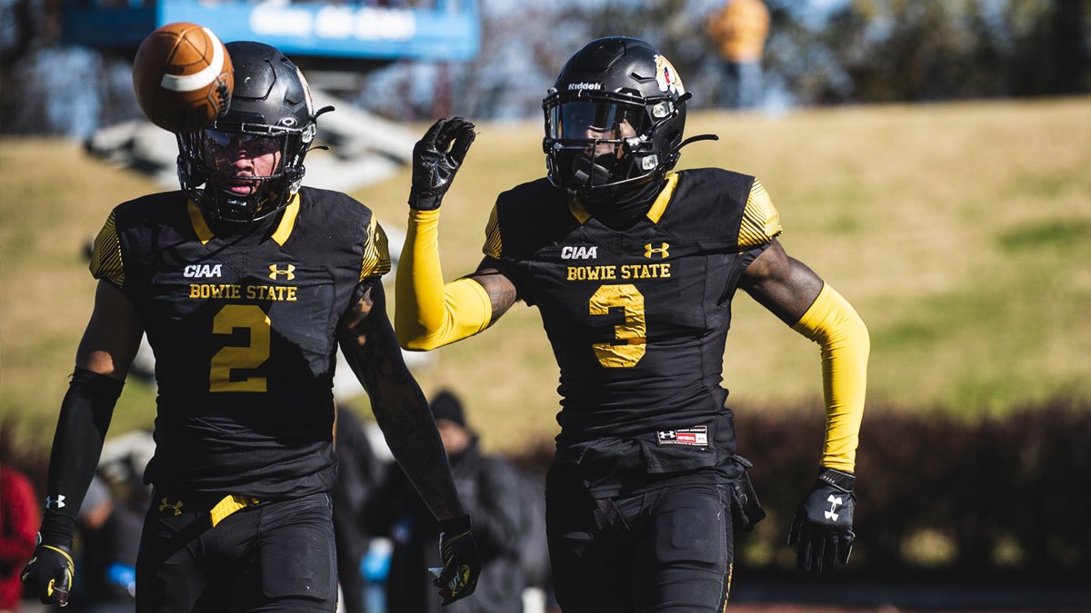 Tavon_anderson1's tweet photo. BLESSED to receive an offer from Bowie State @rw_deuce2 @BAHSCoachSiegel @FTRreport @TavaresGar86480 https://t.co/bQTmbkdUue