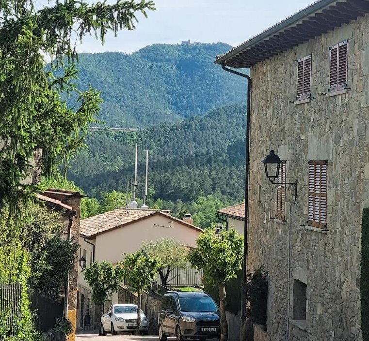CAT_deSetmana's tweet photo. Els Munts des de Sora
Sora des dels Munts
#Lluçanès #Bisaura #Osona https://t.co/wK3Bq0NQ7l