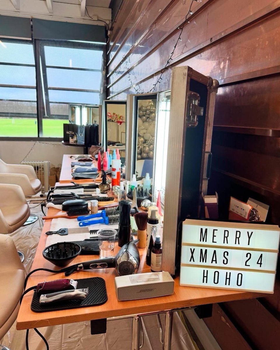 So more Xmas day pictures before our Dinner guests arrived!