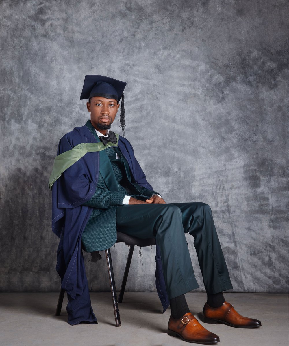 VictorOniyelu's tweet photo. Mr. ONIYELU Adehun-Oluwa Victor graduated from Obafemi Awolowo University on the 13th of December, 2024, this is proof, to God be the glory.

Congratulations to me 🎉
#Graduate #chillguy #oau #alphasgraduate https://t.co/Y1K3dzBOQZ