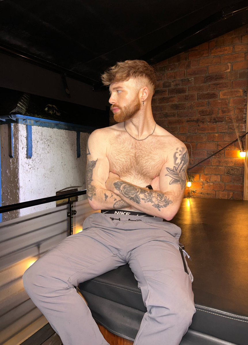 Retweet if you’d let me top you 😮‍💨😈