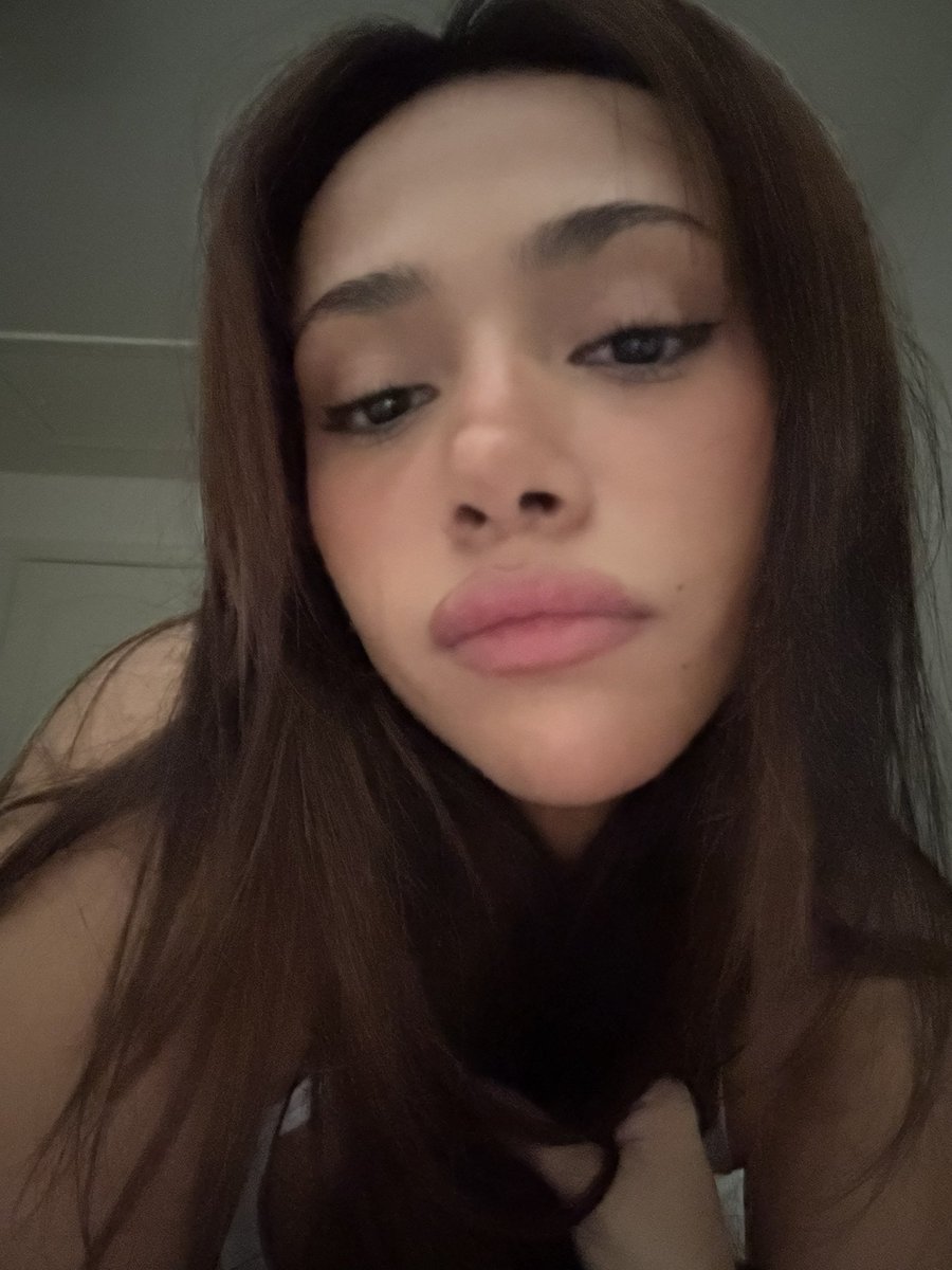 demisxxual's tweet photo. hi https://t.co/5QrBAKgear