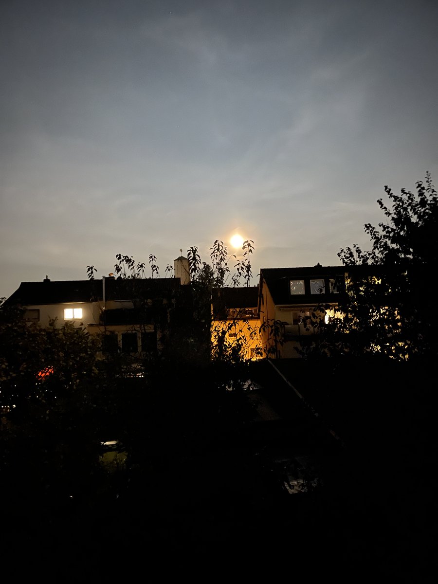 zum Jahresende noch der Supermond vom August