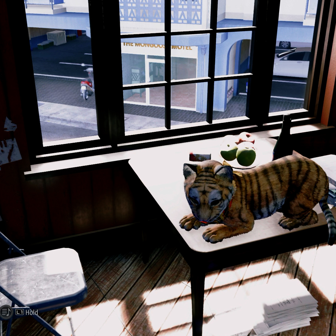 RGGStudio's tweet image. Goro loves baskin' in the fresh ocean air while the sun smiles down upon him, he does!☀️🐯

There be plenty to discover in Hawaii when Like a Dragon: Pirate Yakuza in Hawaii releases Feb 21st.🏴‍☠