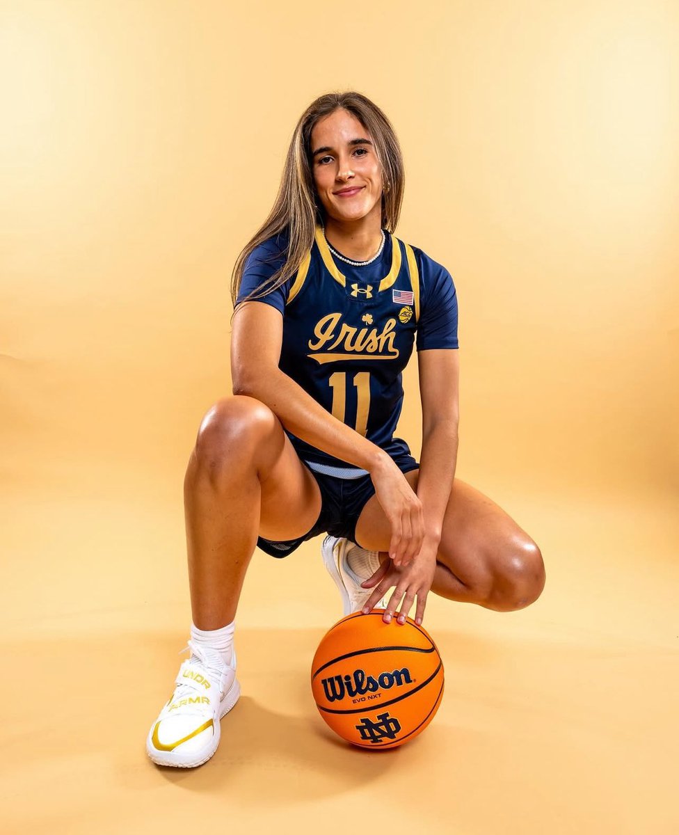 HoopsHustler1's tweet image. Sonia Citron vs Virginia:

25 PTS
11 RBS
4 AST
2 BLK
8-15 FG
5-9 3P
4-4 FT
#basketball