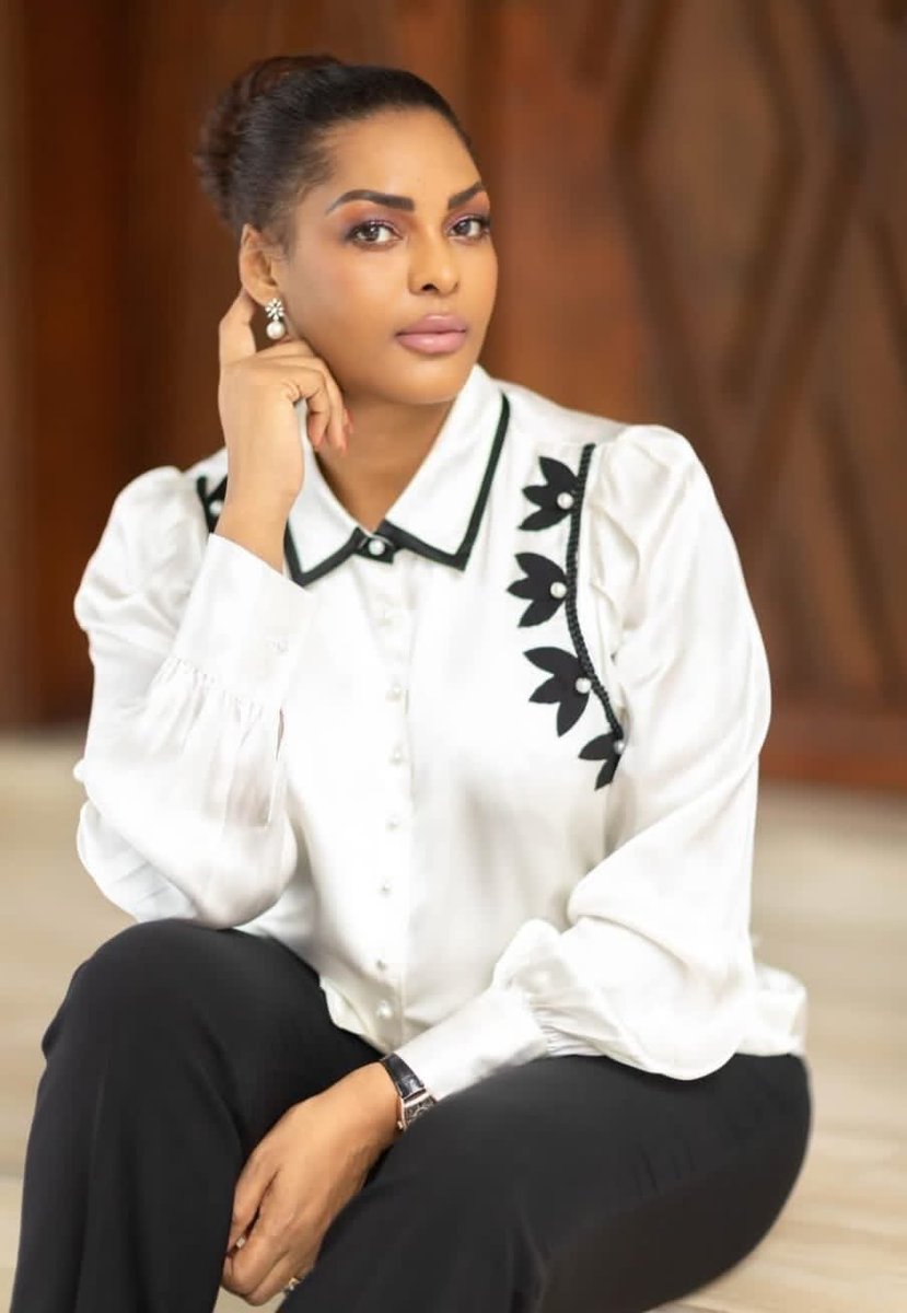 Mes vœux les meilleurs Madre!!!

Le cœur de Mwalimu, Mama ni Mama.