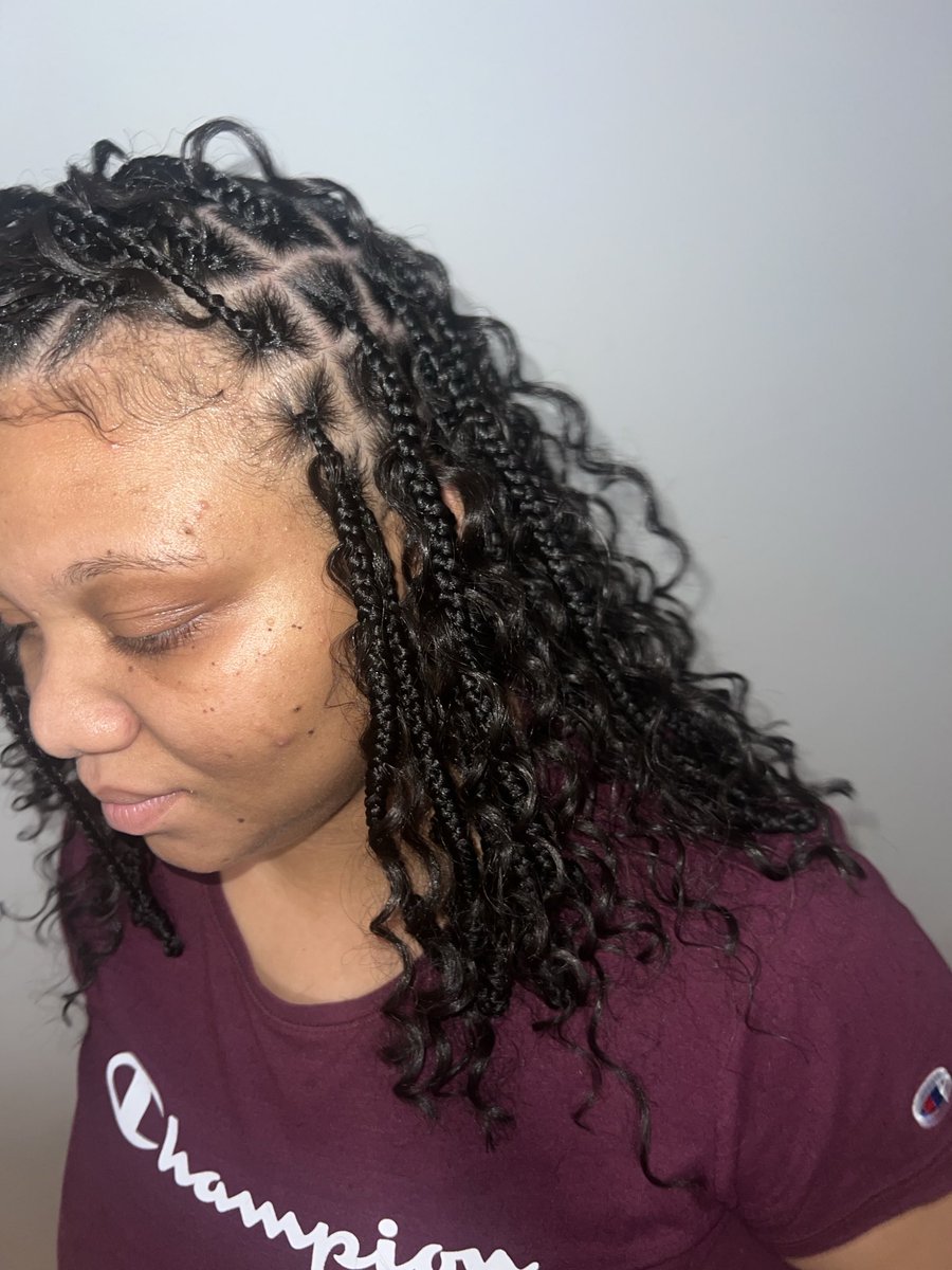 PrettyPeach1989's tweet photo. My sis @_nayette_ has gifted hands and God will open doors for her no man can shut! #DMVStylist #Sheslayshedontcometoplay https://t.co/fy0Xq1JS4m