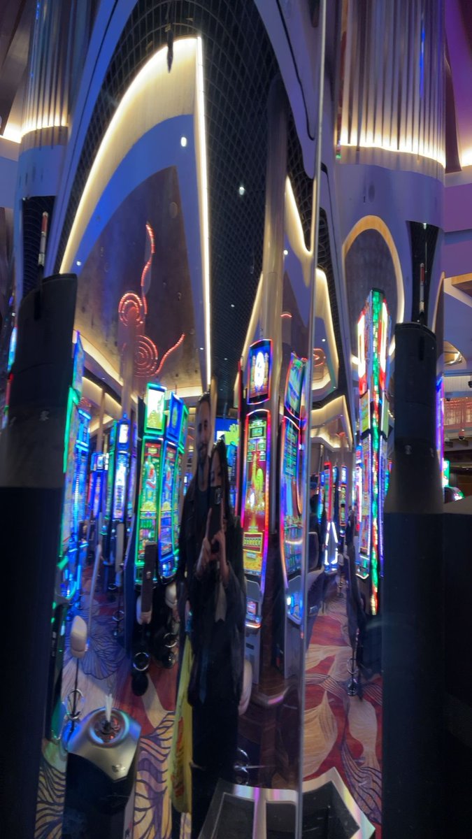 sweetrowena found #cubiecoin in a Blue vault at this location! Join me playing #cubieverse, It's awesome!   #3037249