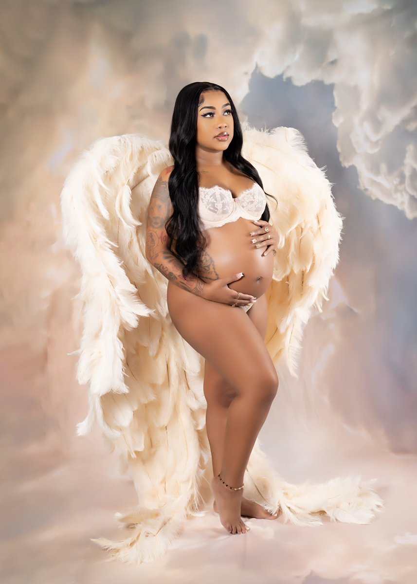 gee__dogg's tweet photo. My sons fine ass mommy 🥰 https://t.co/S78AEvrgoj