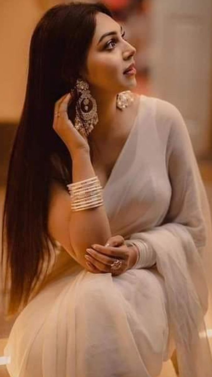 तू धड़केगा अब मुझमें सदा...
मैने तेरा नाम दिल रख दिया...💕
#Dolly...💕  #ting ✨ 

#सलामनमस्ते🙏
तहे दिल से...💕
#बज़्म #शायरांश #शायरी