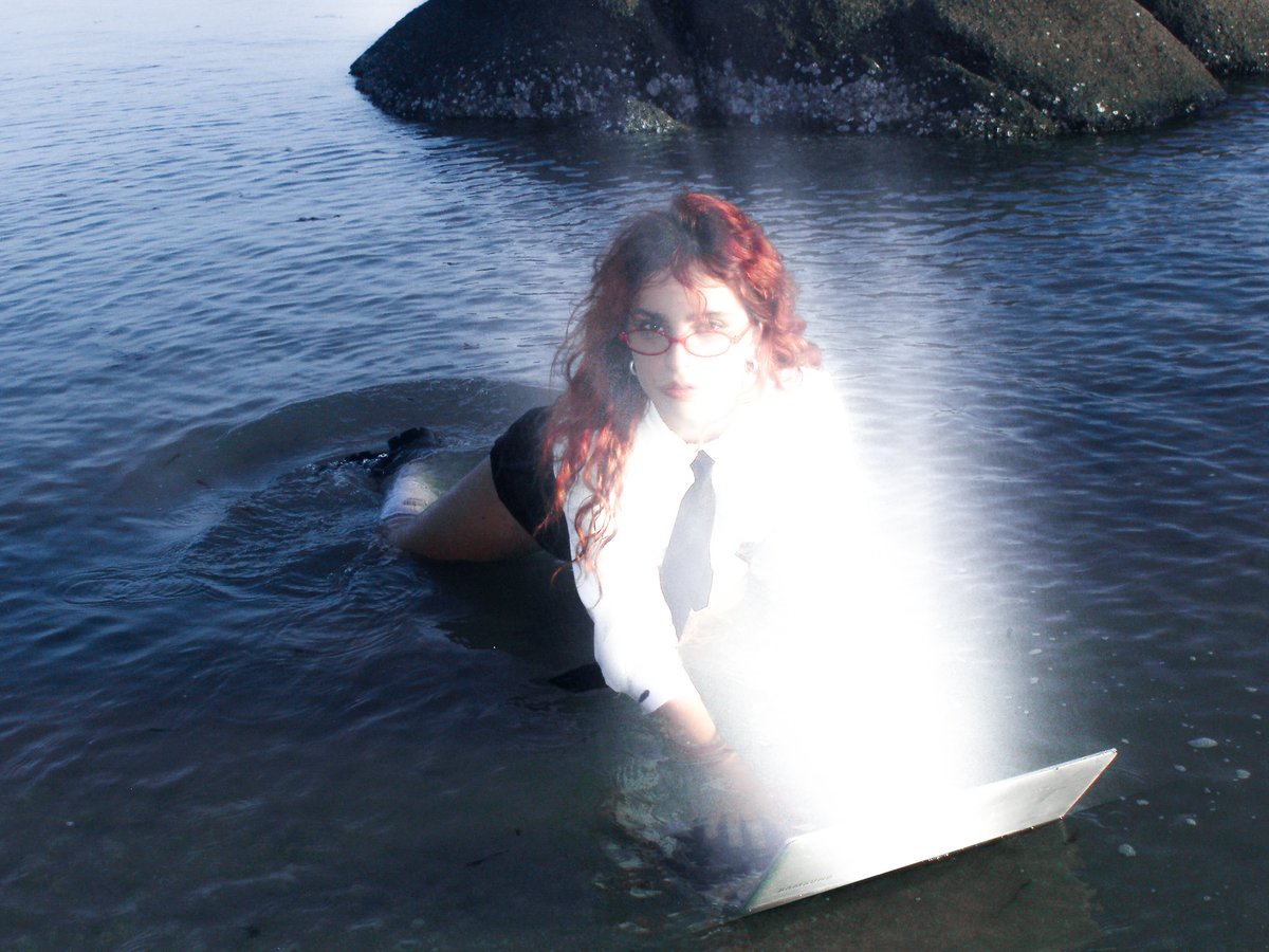 Nelli ༻ tweet media