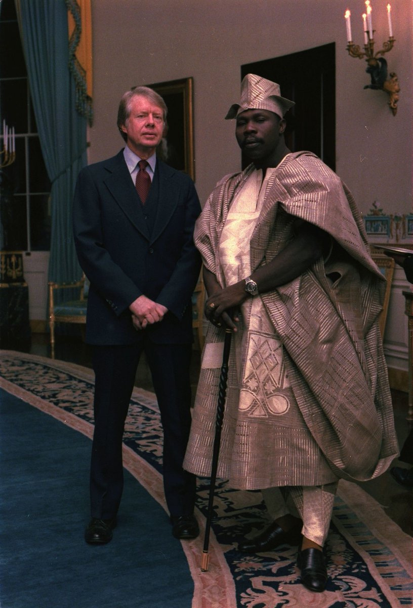 sportingking365's tweet image. He took one of the coldest picture in the history books with OBJ. RIP 🕊️