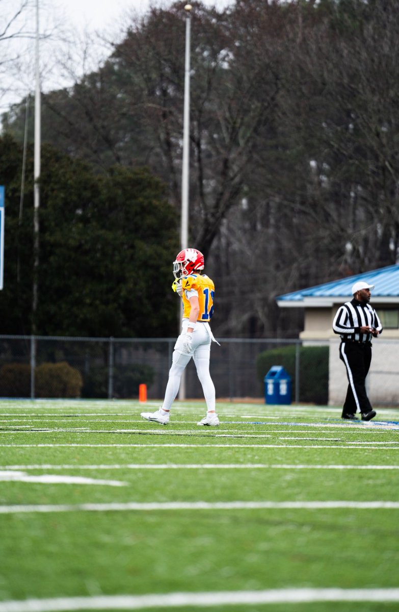 davis_ward21's tweet photo. Pics from Georgia elite classic! @GAEliteClassic @CoachBenReaves @MiltonEagles_FB @RustyMansell_ @Alex_B2C @On3Recruits @on3 https://t.co/pv3kKBfRcz