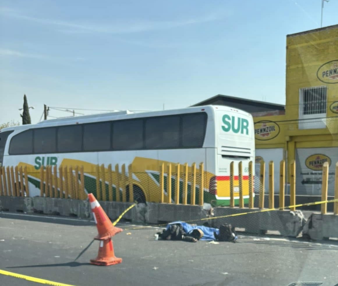 #Edomex un motociclista murió sobre la autopista México-Puebla a la altura de la que gasolinería Que Chula es Puebla. #QEPD