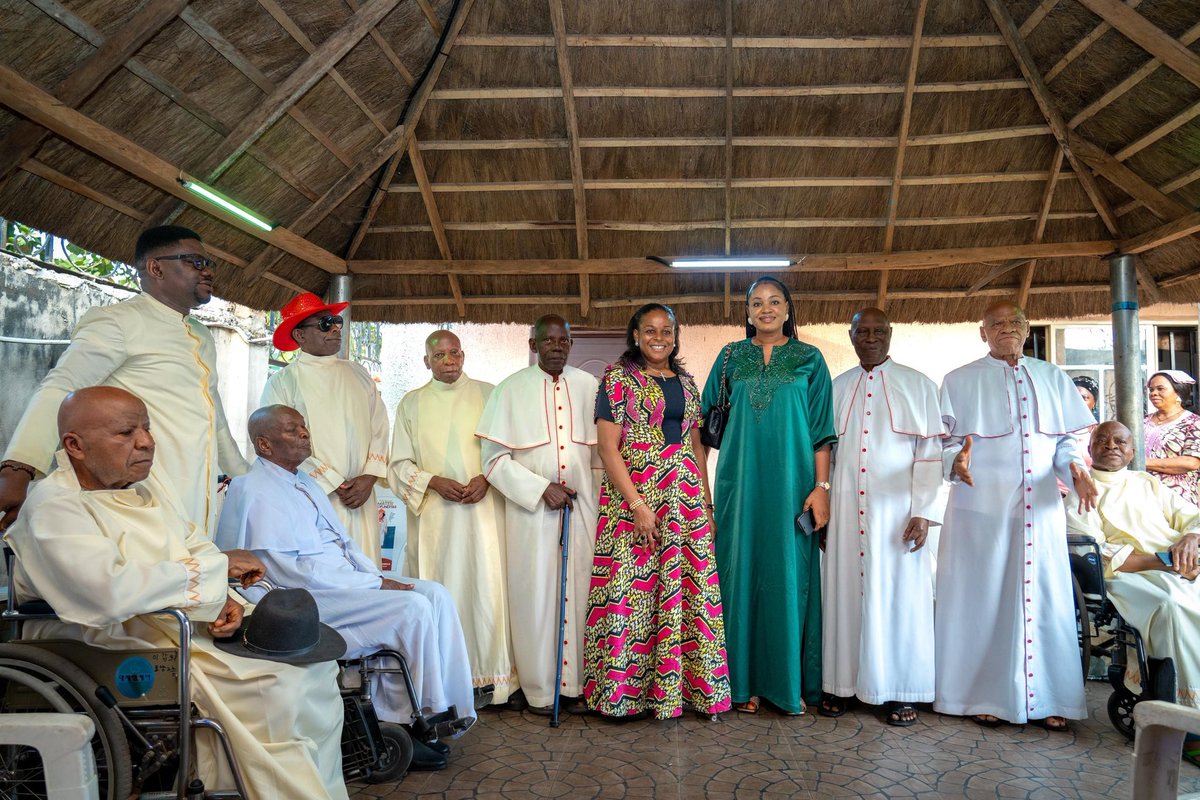Today, I visited the Catholic Diocese of Awka Priest Welfare Home. It was a special visit because we wanted to share the joy of the holiday season with them. We let them know we were there to wish them a Merry Christmas a bit early, showing our festive spirit. 

During our visit,