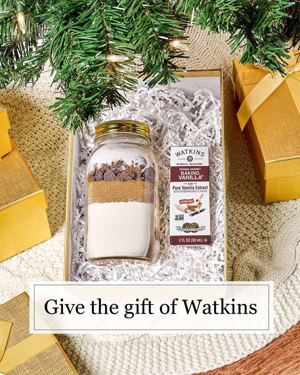 Instead of baking, bring this gift box with Watkins All Natural Original Gourmet Baking Vanilla to your next #NationalCookieExchangeDay party 🍪

#watkins1868 #watkins #baking #holidaybaking #cookieexchange #bakingvanilla