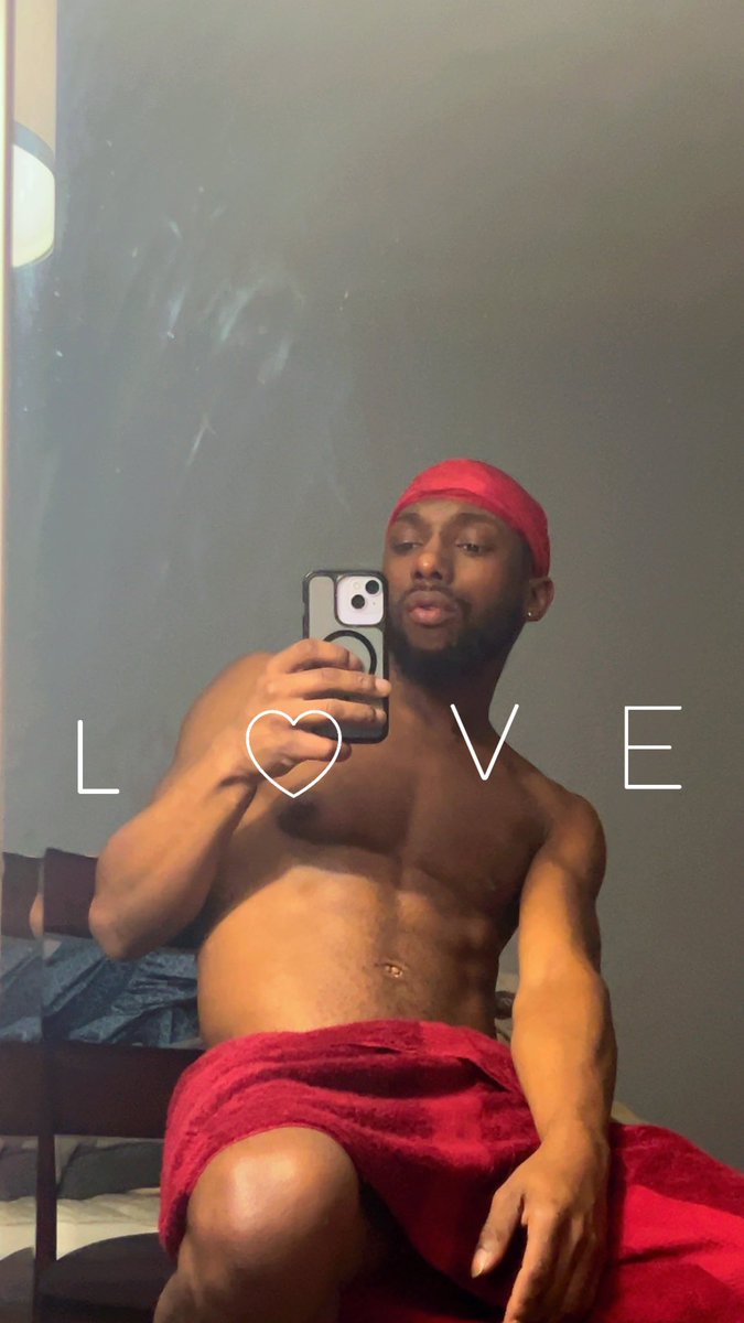 kravetae's tweet photo. I love this lil Snapchat filter 😌❤️ https://t.co/EmsyxGShQB
