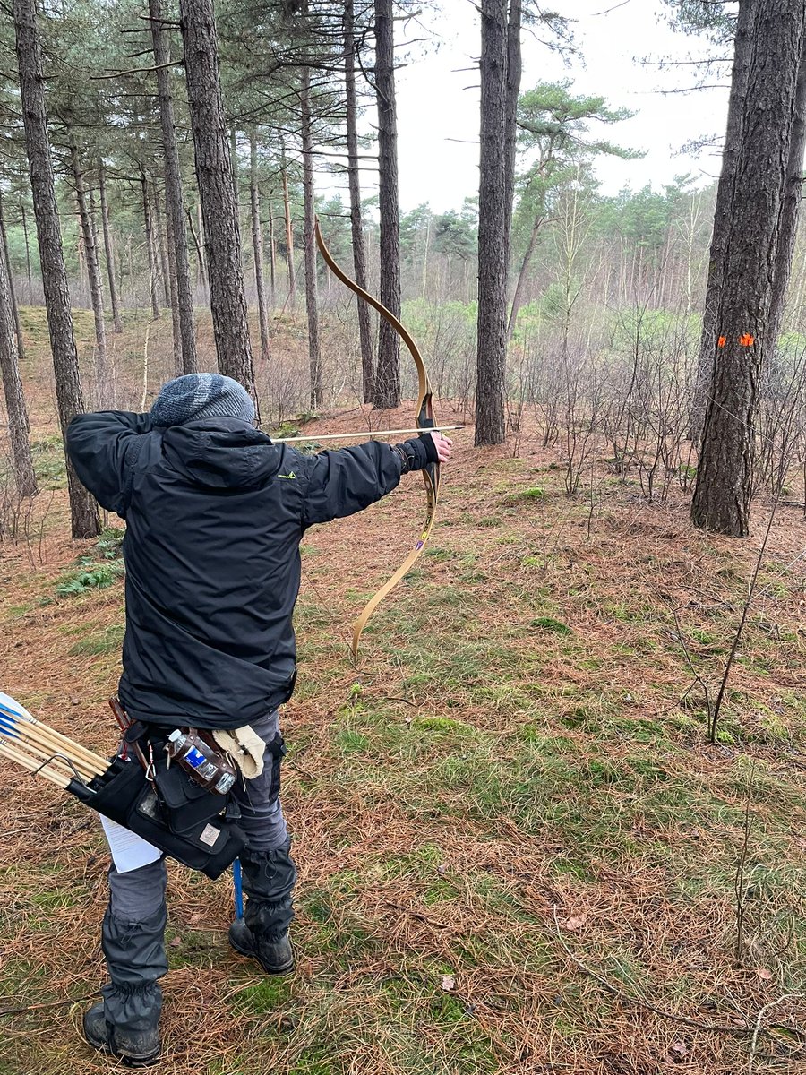 CluthaDubh's tweet photo. Anyway, defrosted under the shower, destroying the washing machine, feet up and instead of the usual Chinese takeaway it's a festive kebab this evening

#Archery #3dArchery #FieldArchery #InstinctiveArchery #IntuitiveArchery #TraditionalArchery #Boing https://t.co/WVy8L3CeFI