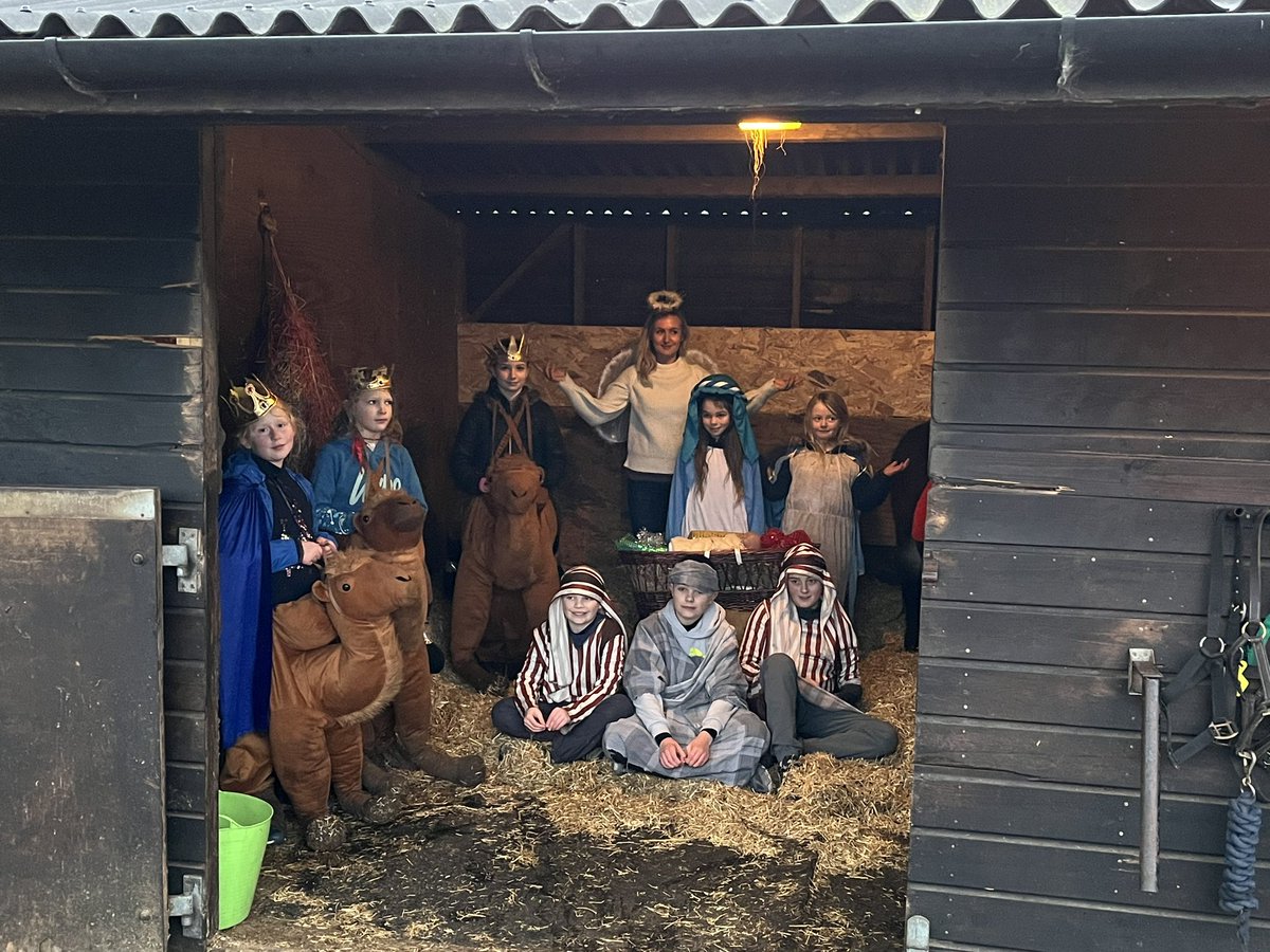 AmandaHerrity's tweet photo. Amazing day organised by @Stable_Lives , such a wonderful charity that finishes the year off with a truly magical Christmas event. So proud of my girl spending her day helping put a smile on others faces ❤️ from 9:30- 4 she put every effort into her performance as a wiseman! https://t.co/NBQGcozT1J