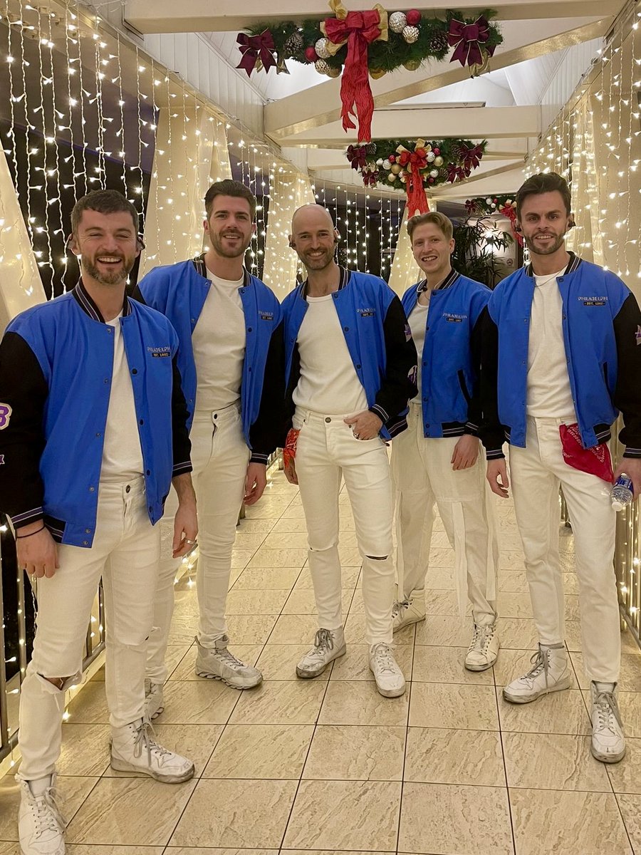 ULT_Boybands's tweet photo. 🎄 All we want for Christmas is… BOYBANDS! 🎶✨

Who else is adding their favourite boyband hits to their Christmas playlist? Drop your go-to tune below! 🎄💃

🎟️  https://t.co/XGggoDIGjf! https://t.co/7gFHfdIAFY