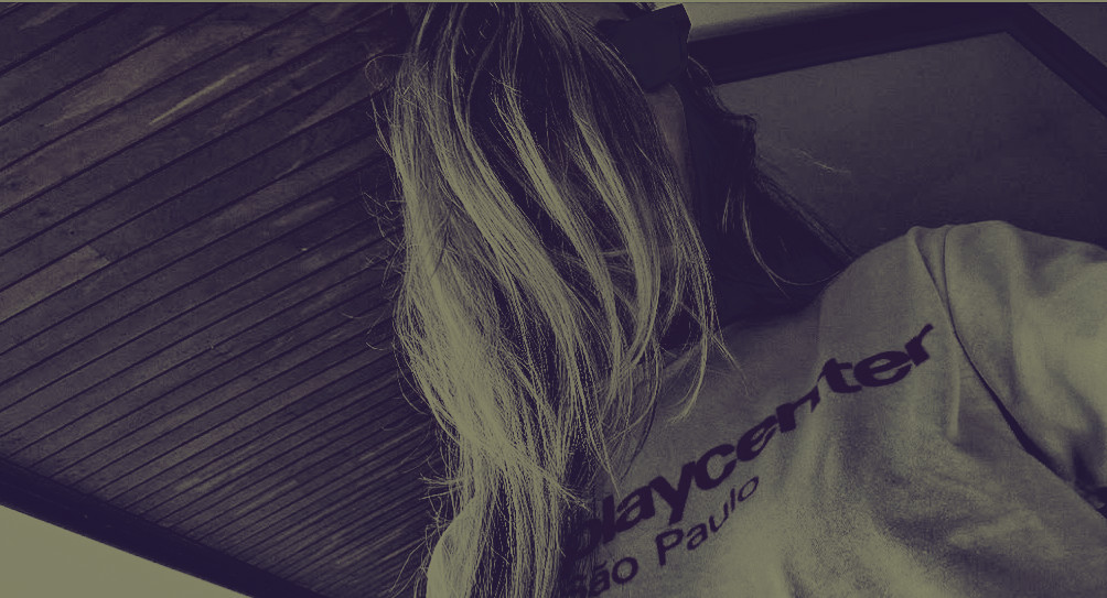 ᅟ
       ᅟᅟ

um  ser  maravilhoso 
entre  a  serpente  e  a  estrela. 
       ᅟᅟ