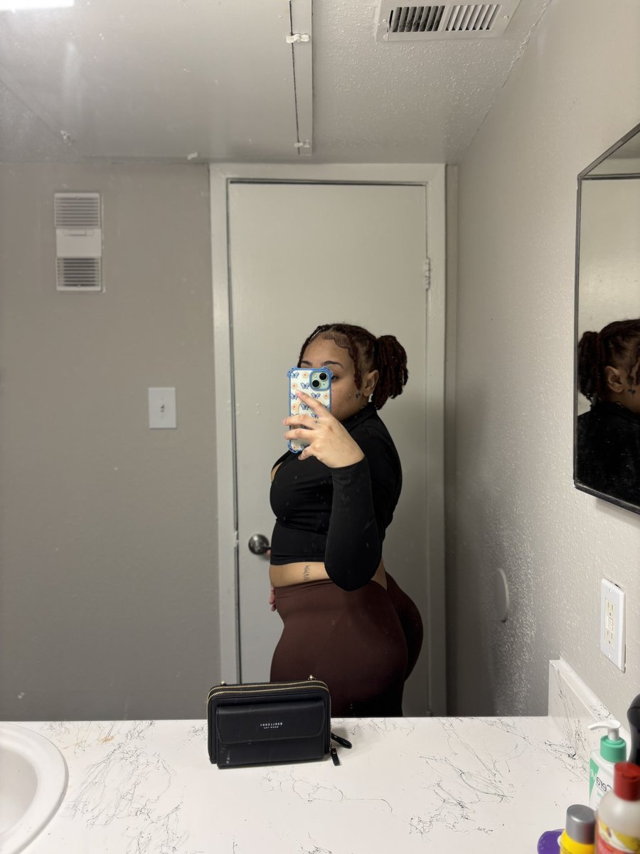 icytwat1's tweet photo. Feeling good and living better babe https://t.co/xo8DAfjLQX