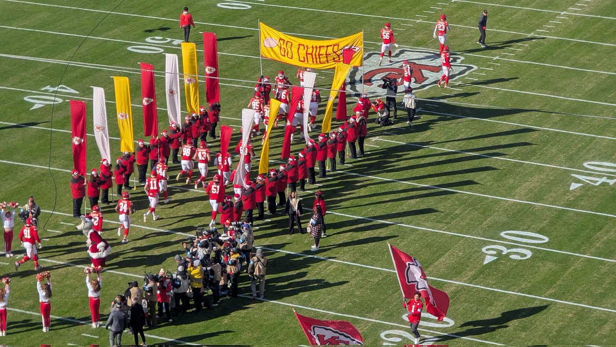 ZachTwo's tweet photo. finally made it to Arrowhead yesterday https://t.co/NR23VEgvLZ