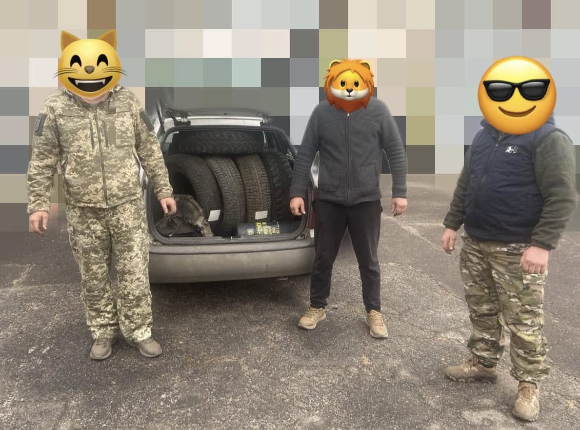 zampotech_ua's tweet photo. The situation at the front is very difficult. The entire country is helping! For example, Ukrainians are donating tires🩵💛 to our troops for free! We are very grateful to everyone who supports the AFU #zampotech #StandWithUkraine https://t.co/b4TjH315ck