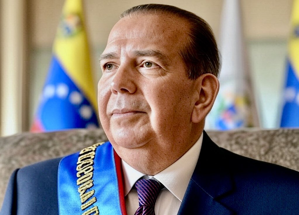 Jhonffonseca's tweet photo. 🇻🇪Edmundo González será investido el próximo 10 de enero como presidente de Venezuela. 

¡RT POR FAVOR!🙏 https://t.co/7MjTic94pt