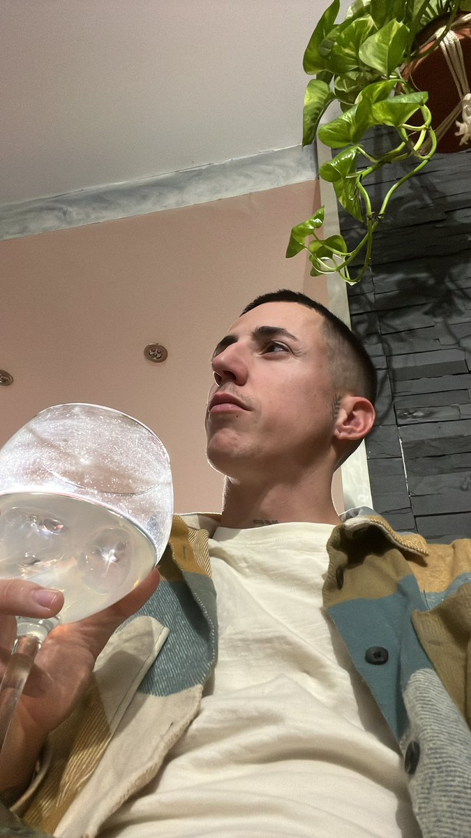 Hoy no dice nada el mierdas, mucha envidia veo jajajaja