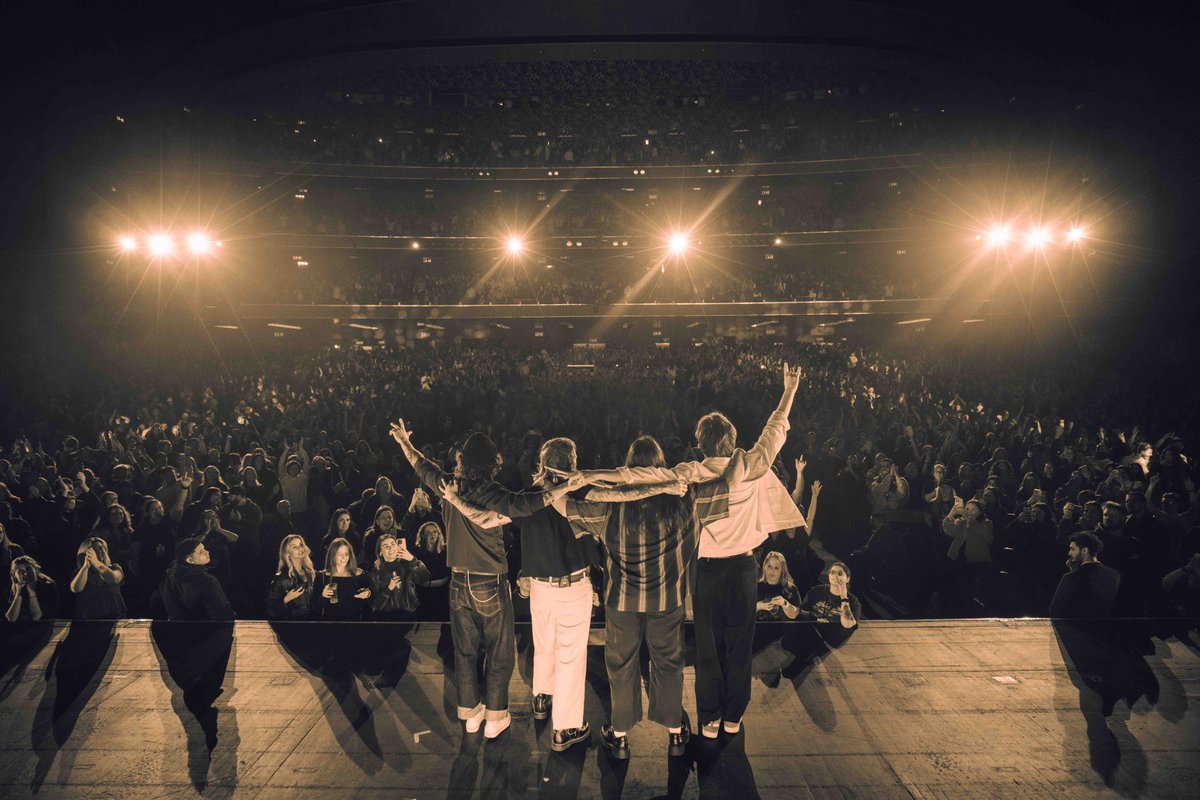 chelseacutler's tweet image. Most special year
Stellaria to brent
All over the world to sing songs  
Thank you guys for everything 
2025 will be great
🤍