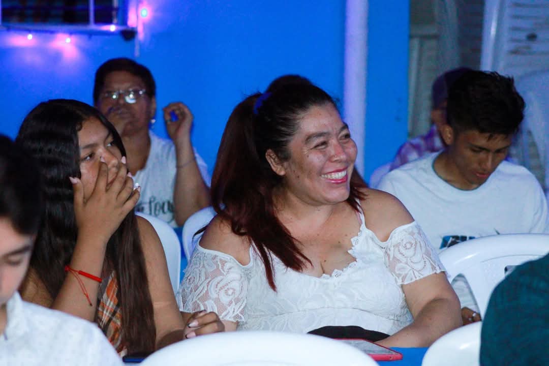 EverHernandezsv's tweet photo. Compartí una cena navideña con la Familia Cyan en la Sede de Nuevas Ideas Soyapango, siempre cuenten con mi apoyo como Diputado de la Asamblea Legislativa de El Salvador, fue muy bonito compartir un momento ameno, gracias Mauricio Canizales por la invitación.

Bendiciones. https://t.co/jN31jCVbsj