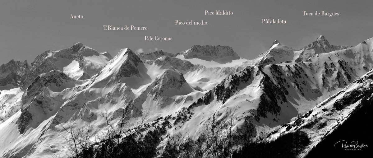 El massís de la Maladeta  ben farcit de neu .