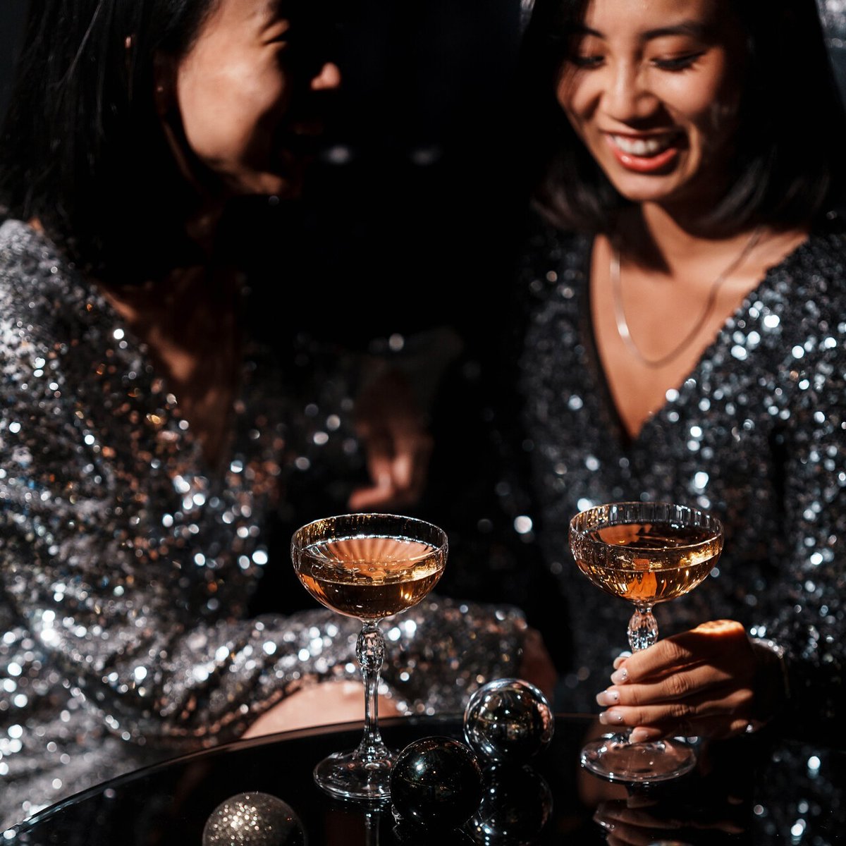 Four Seasons Seattle (@fsseattle) on Twitter photo 🥂✨Toast to 2025 at Goldfinch Tavern with a four-course New Year's Eve dinner crafted by Chef Jeffrey Hunter. Enjoy the sounds of live music and a complimentary champagne toast at midnight to ring in the New Year. Reservations: bit.ly/41EnjpC 🥂✨Toast to 2025 at Goldfinch Tavern with a four-course New Year's Eve dinner crafted by Chef Jeffrey Hunter. Enjoy the sounds of live music and a complimentary champagne toast at midnight to ring in the New Year. Reservations: bit.ly/41EnjpC