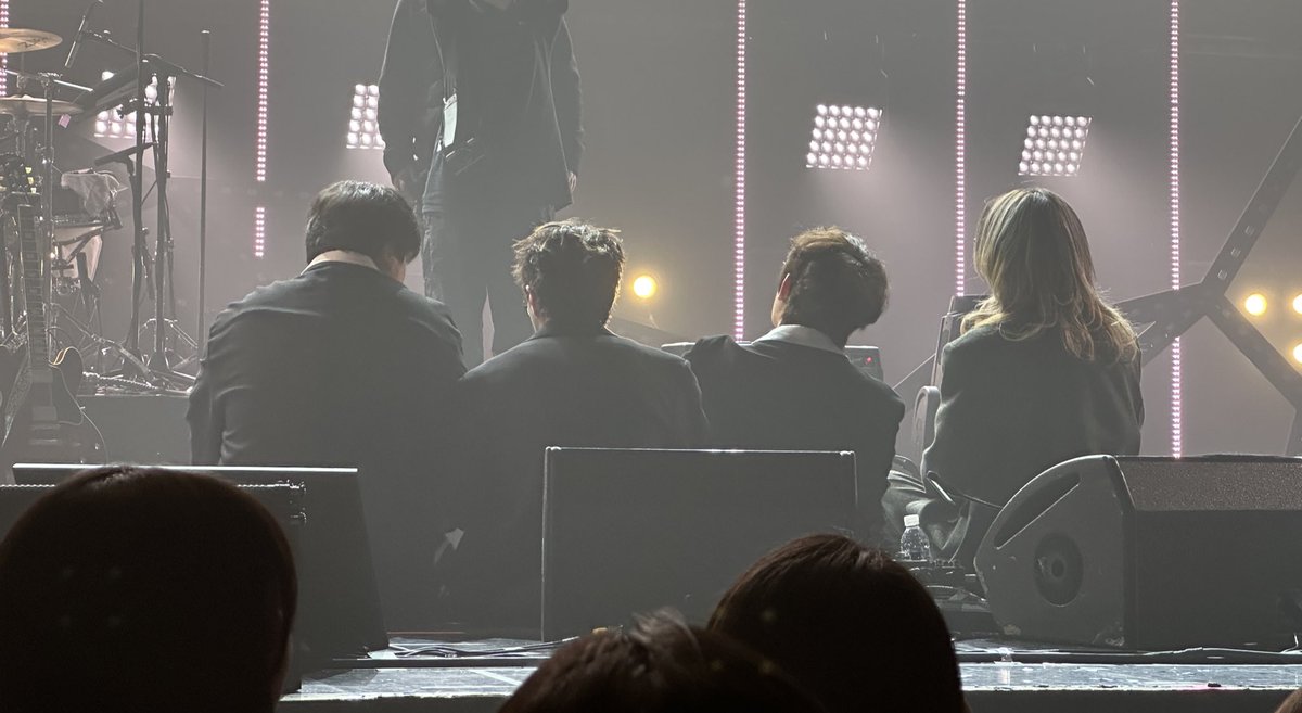 ryeo_ss's tweet photo. 정말 너무 사랑한다 진짜로 https://t.co/6pqEJhq62j